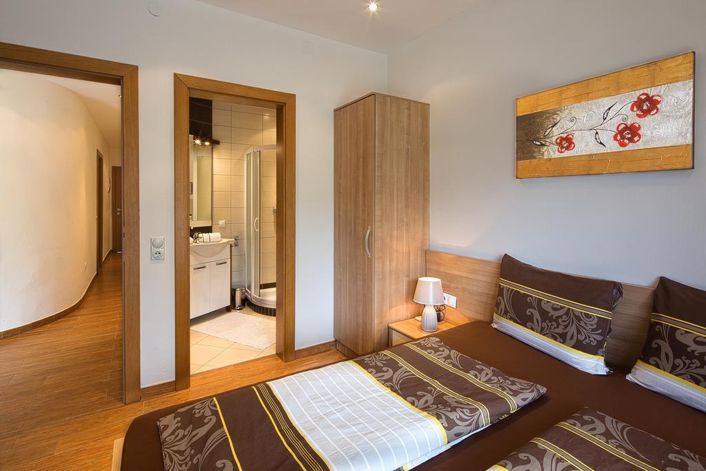 Montelux Apartments Budva Quarto foto